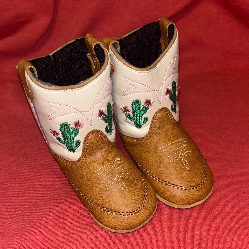 Western Cowboy Boots  🌵 size 9-12 months